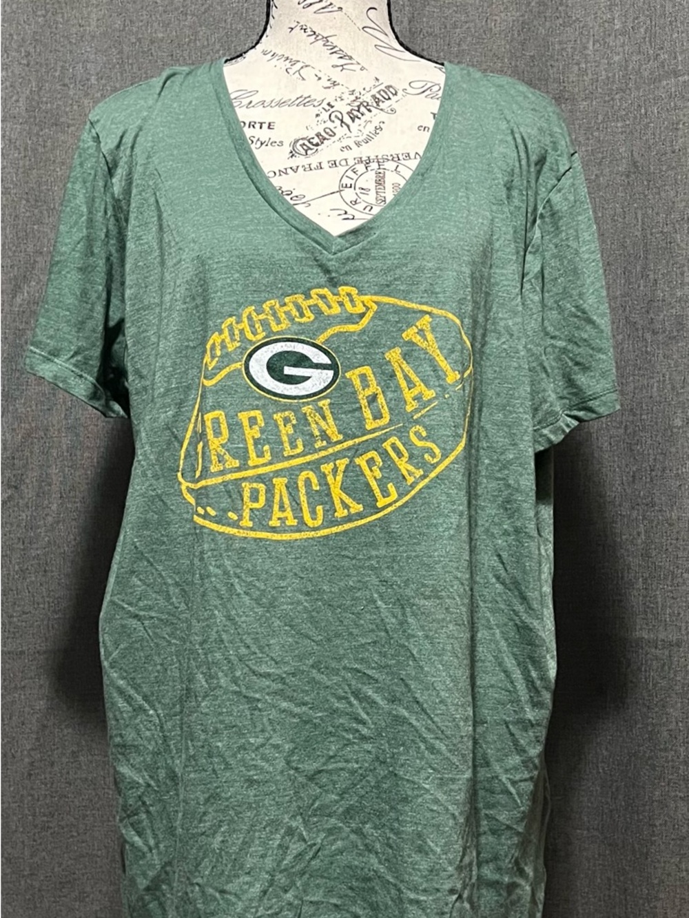 Women's Green V-Neck Short Sleeve Tee